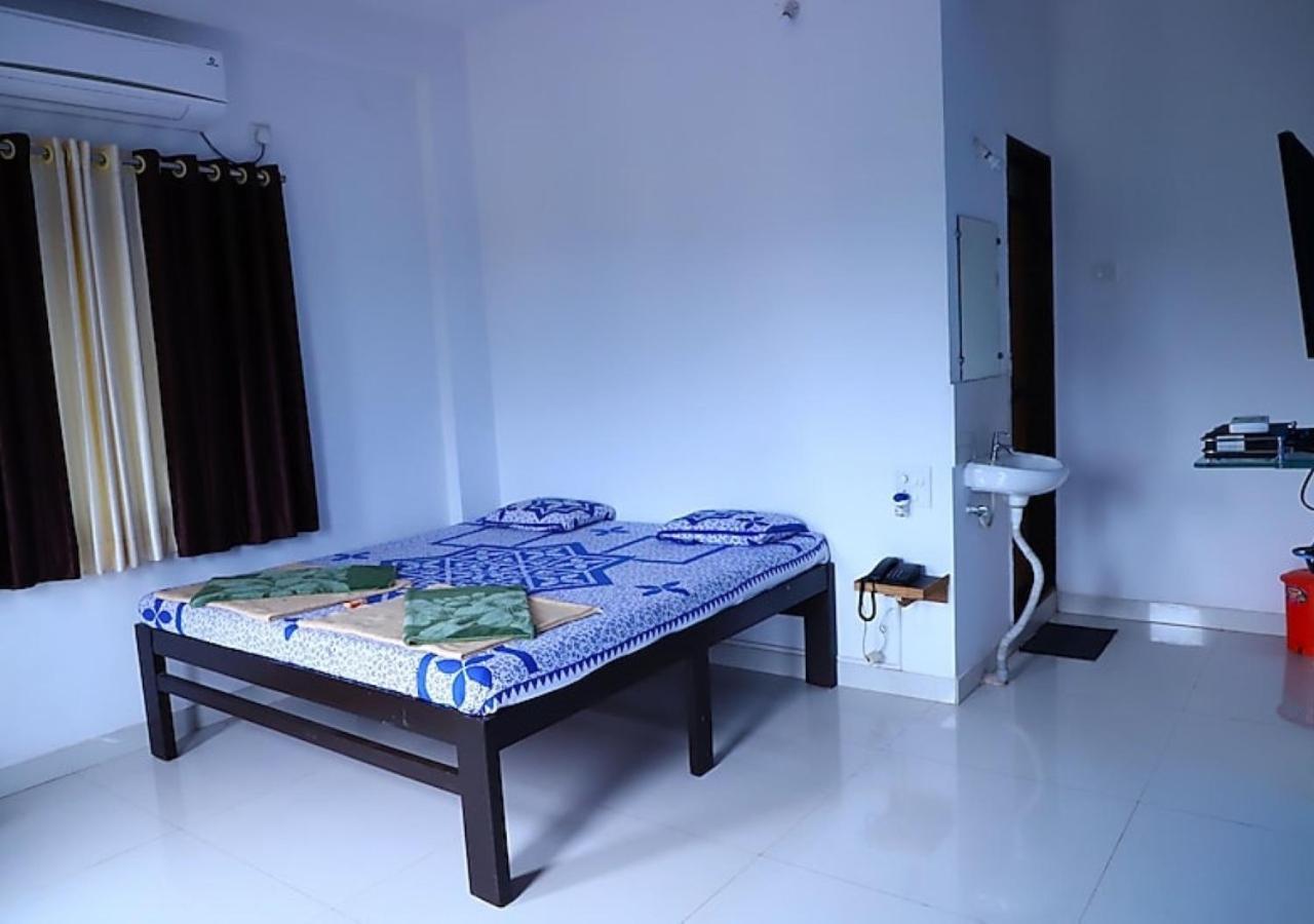Hotel Swaroop Residency Ganpatipule Exterior foto